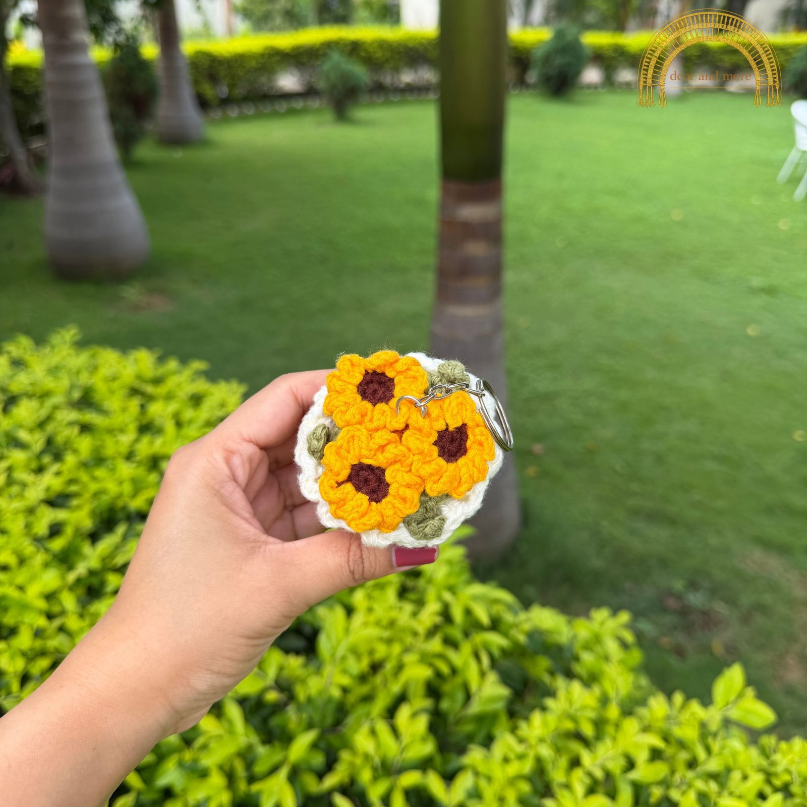 crochet bouquet keychain (4) crochet bouquet keychain (4)