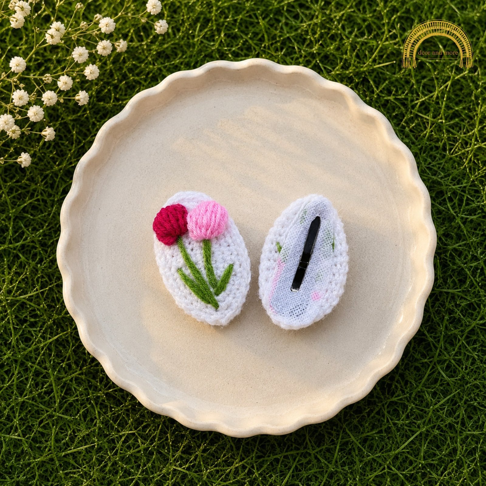 crochet tulip hair clip red and pink front and back 1.jpg crochet tulip hair clip red and pink front and back 1.jpg