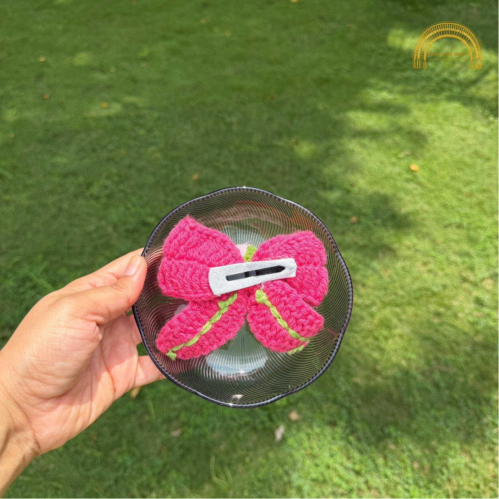 pink bow hair clip with leaves (2) pink bow hair clip with leaves (2)